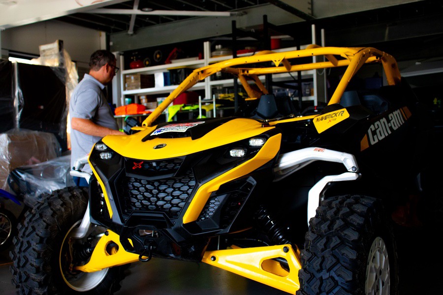 RigelScan Elite scanner in use, showcasing advanced imaging technology with <a href=